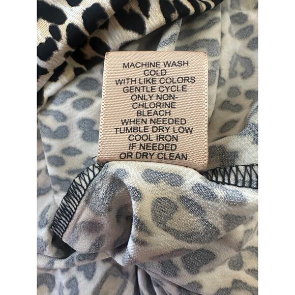 NEW Philosophy Faux Wrap Surplice Leopard Print Short Sleeve Stretchy Top Large - Picture 10 of 11